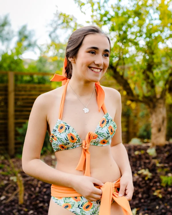 Bikini Troia Papaias