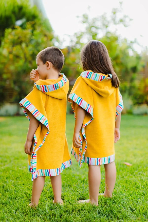 Poncho Riscas Onduladas